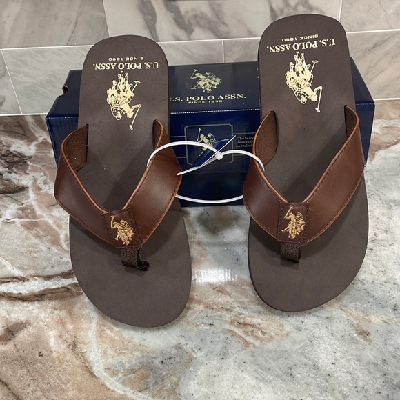 U.S. Polo Assn. Shoes | Bnib Mens US Polo Association Leather Look Flip Flops 9 USPA EcoFriendly Sandals | Color: Brown/Tan | Size: 9 | Picarello0823'